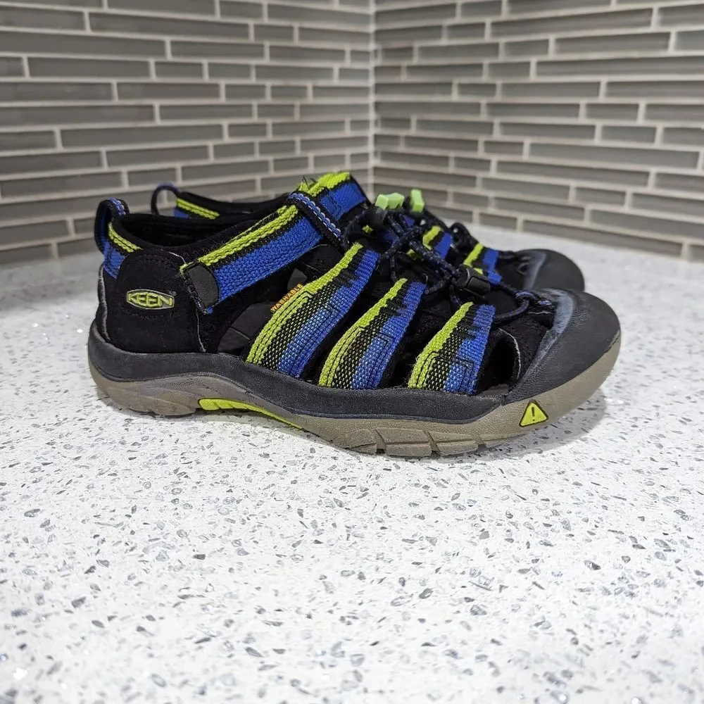 Keen Newport H2 Blue Green Black Striped Fisherman Water Hiking Sandal Boys 2